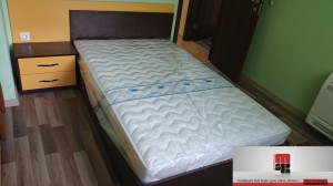 спалня в оранжево